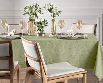 Toalha de Mesa Retangular 8 Lugares Celebra Veríssimo - Karsten